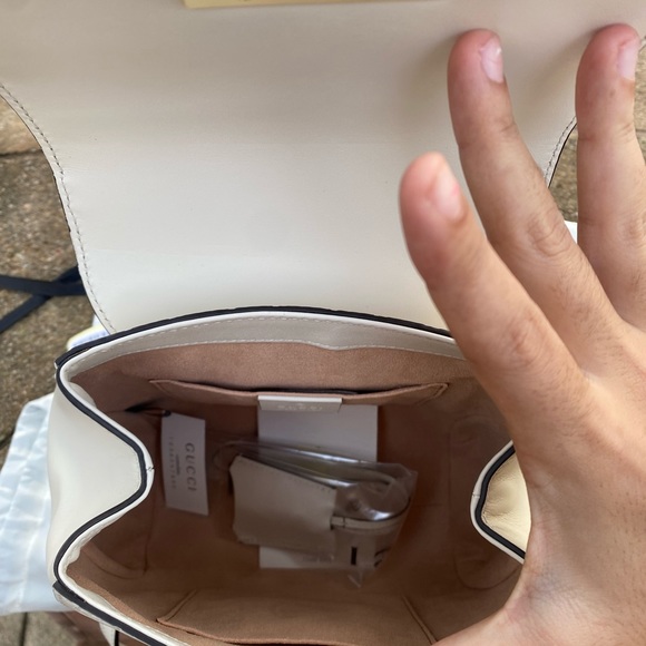 Authentic GUCCI Guccissima Signature Padlock Backpack white - Picture 4 of 6